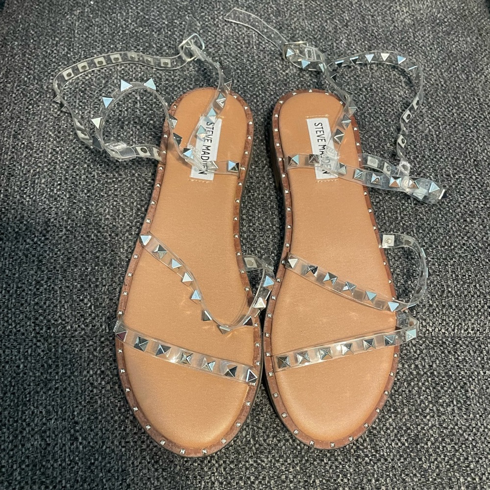 Steve Madden Women’s Travel Flat Sandal